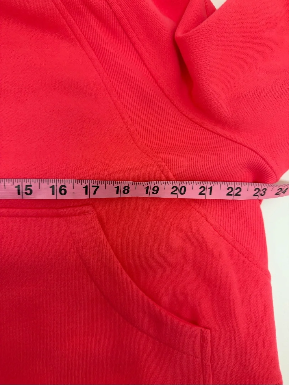 lululemon athletica size ian